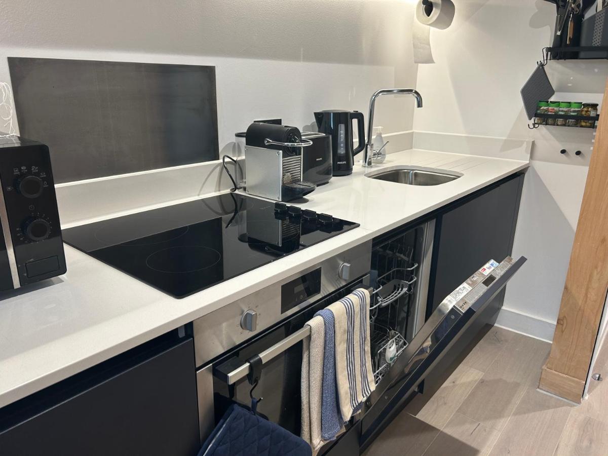 Luxury New Built Split-Level Flat With Rooftop Gardens Access Manchester Kültér fotó