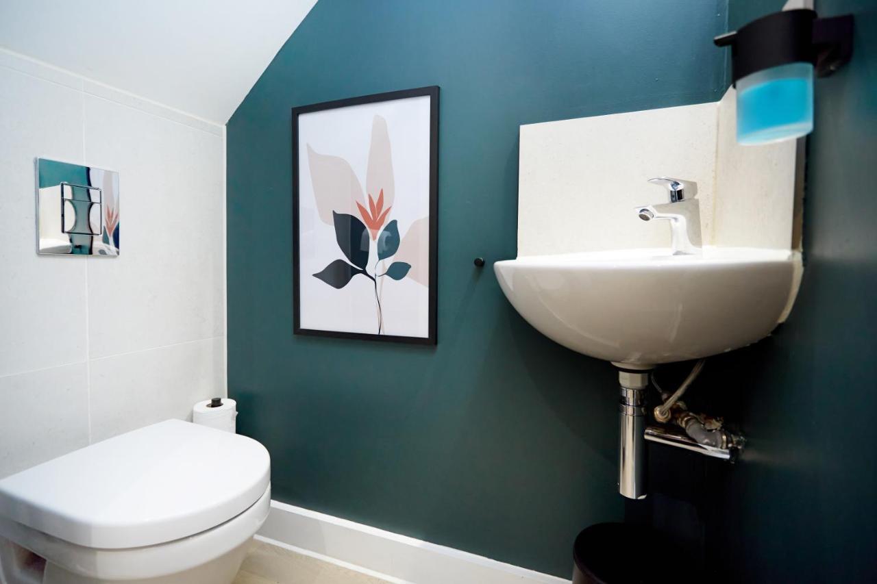 Luxury New Built Split-Level Flat With Rooftop Gardens Access Manchester Kültér fotó