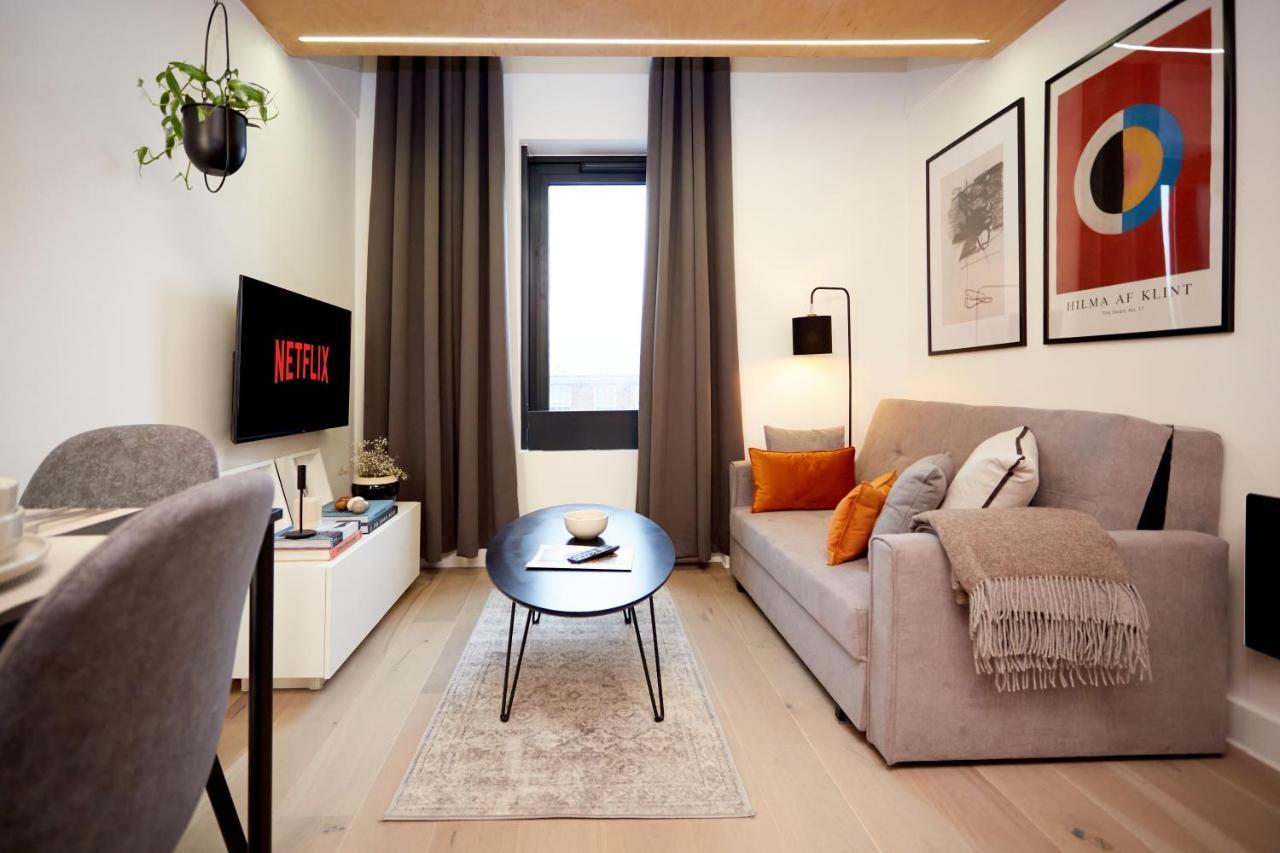 Luxury New Built Split-Level Flat With Rooftop Gardens Access Manchester Kültér fotó